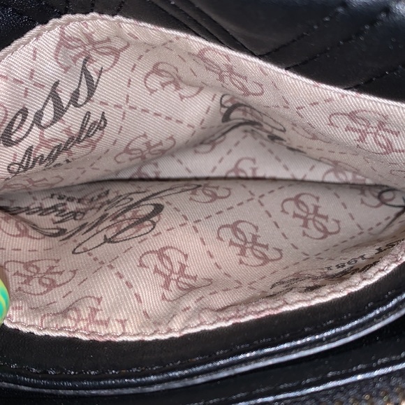 🖤BLACK GUESS HANDBAG🖤 - Picture 13 of 16